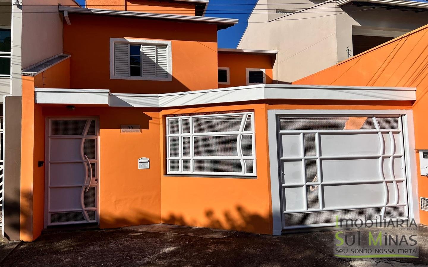 Casa com Linda Vista da Cidade à Venda em Cambuí MG Cod. 1920 (22)