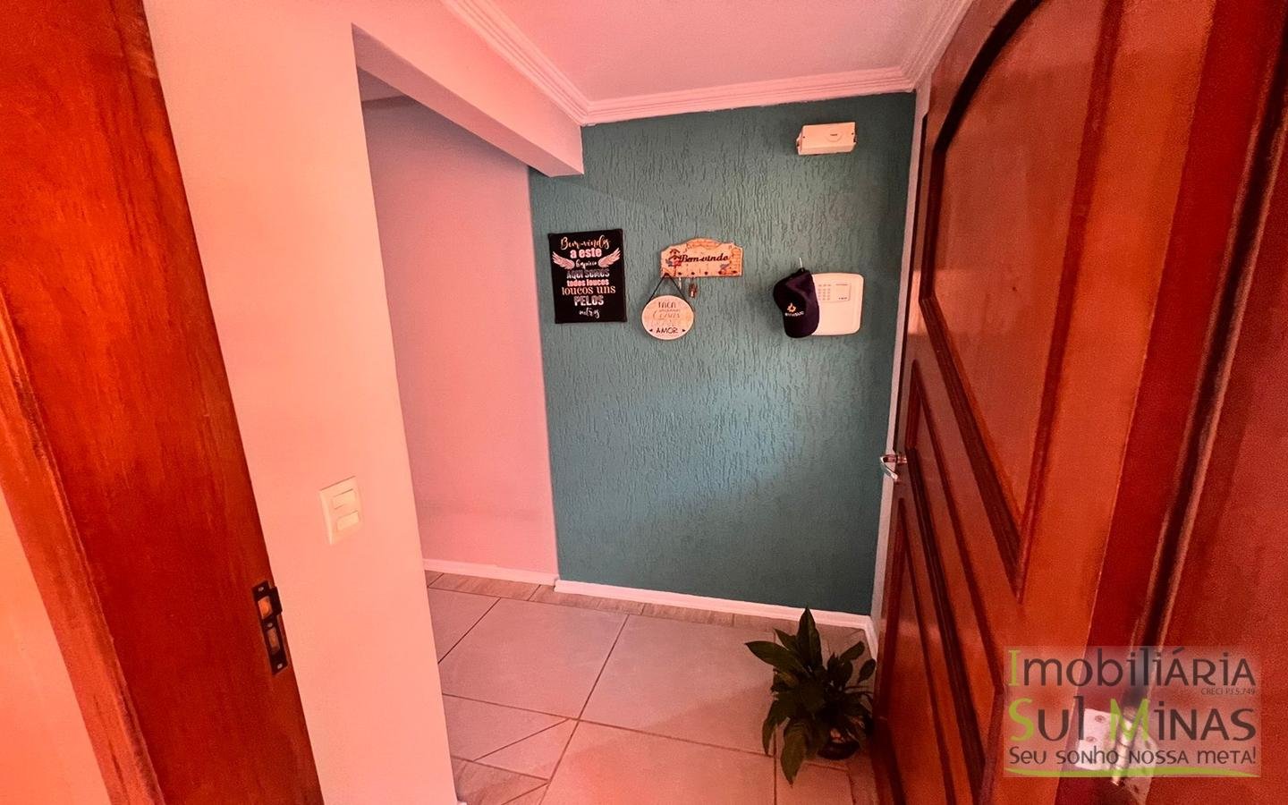 Casa com Linda Vista da Cidade à Venda em Cambuí MG Cod. 1920 (27)