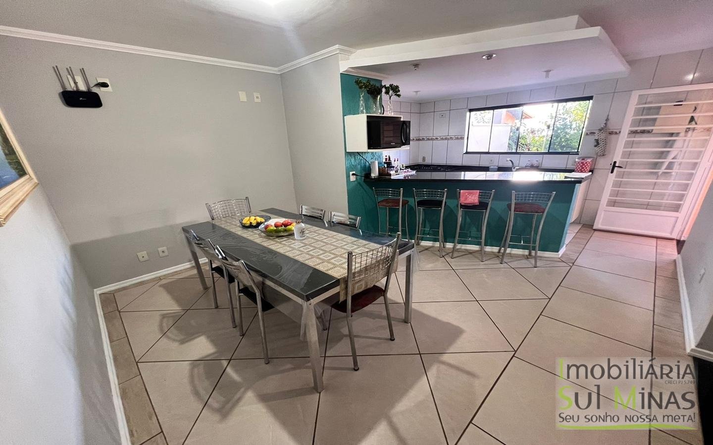 Casa com Linda Vista da Cidade à Venda em Cambuí MG Cod. 1920 (30)