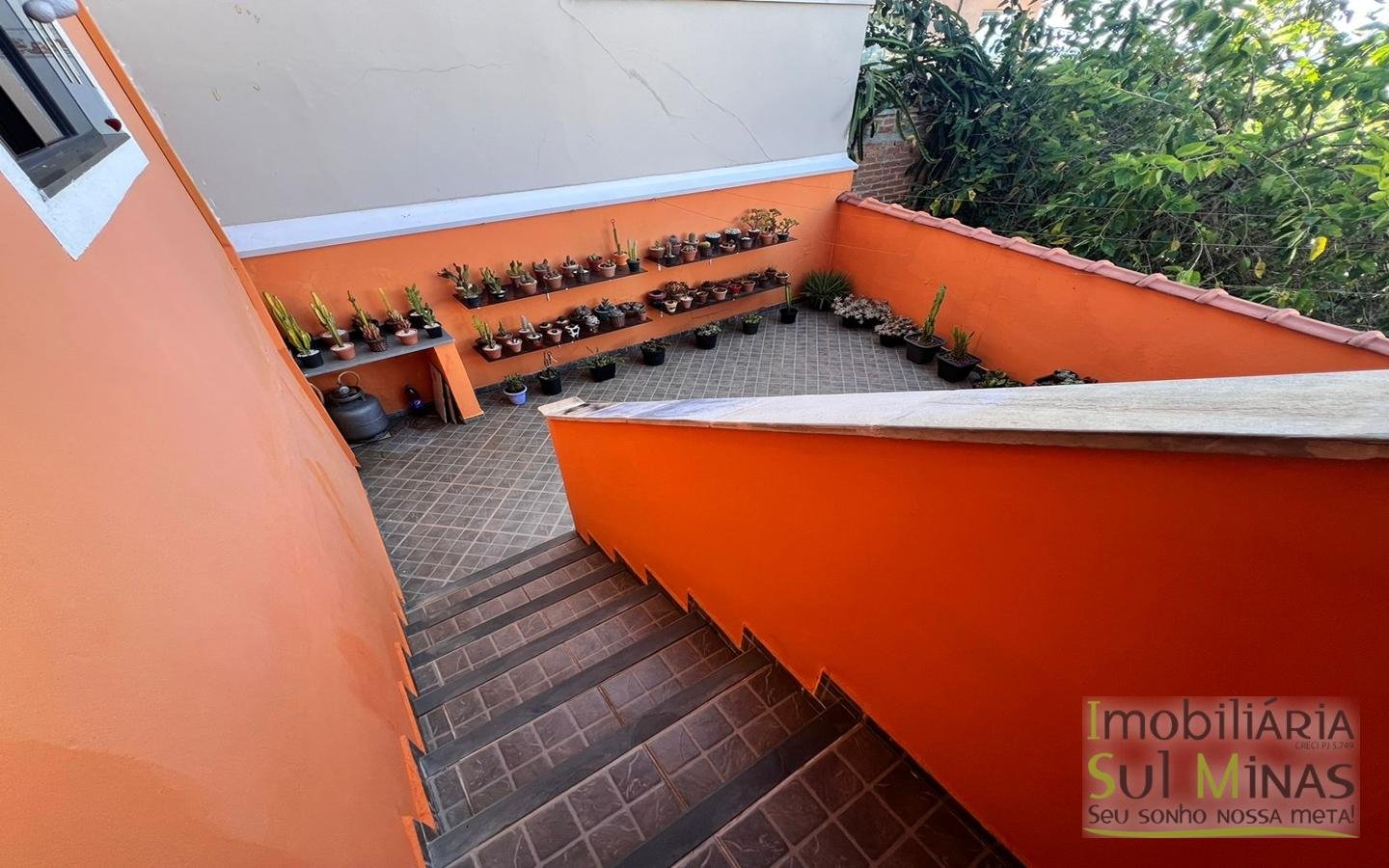 Casa com Linda Vista da Cidade à Venda em Cambuí MG Cod. 1920 (6)