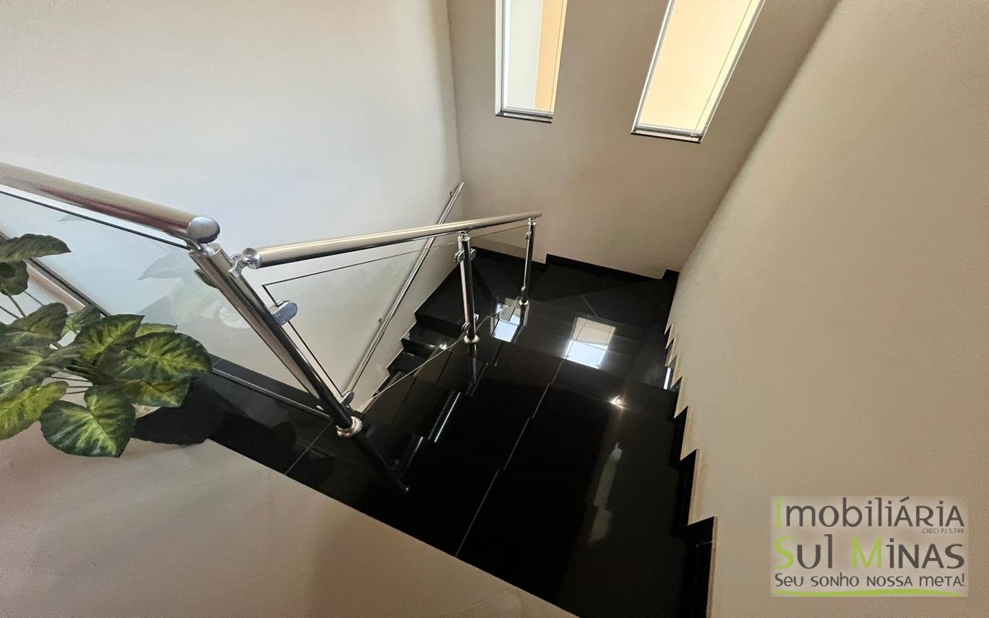 Casa com Ótimo Padrão a Venda em Cambuí MG Cód. 1851 (10)