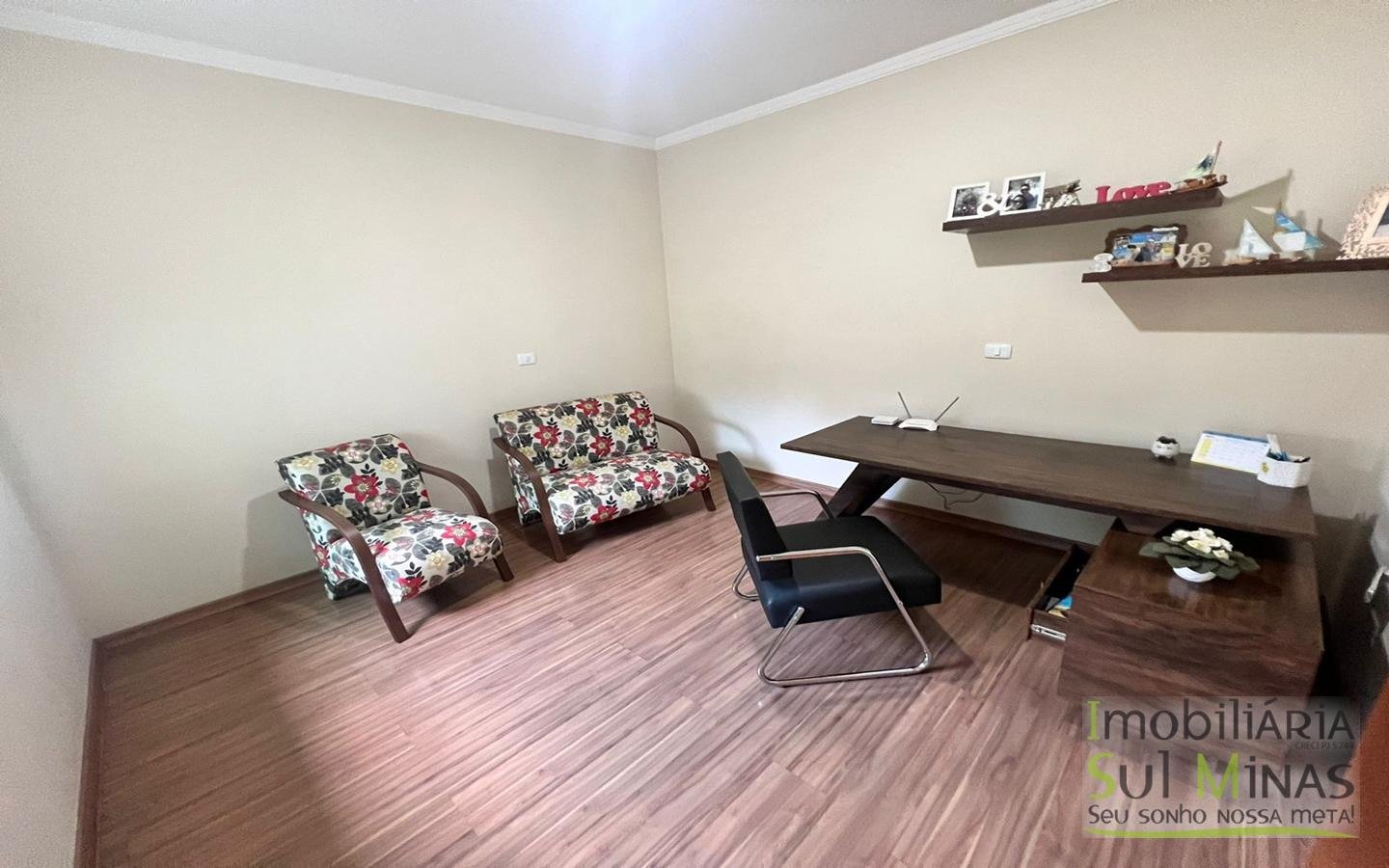 Casa com Ótimo Padrão a Venda em Cambuí MG Cód. 1851 (13)