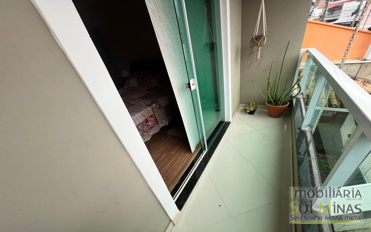 Casa com Ótimo Padrão a Venda em Cambuí MG Cód. 1851 (19)