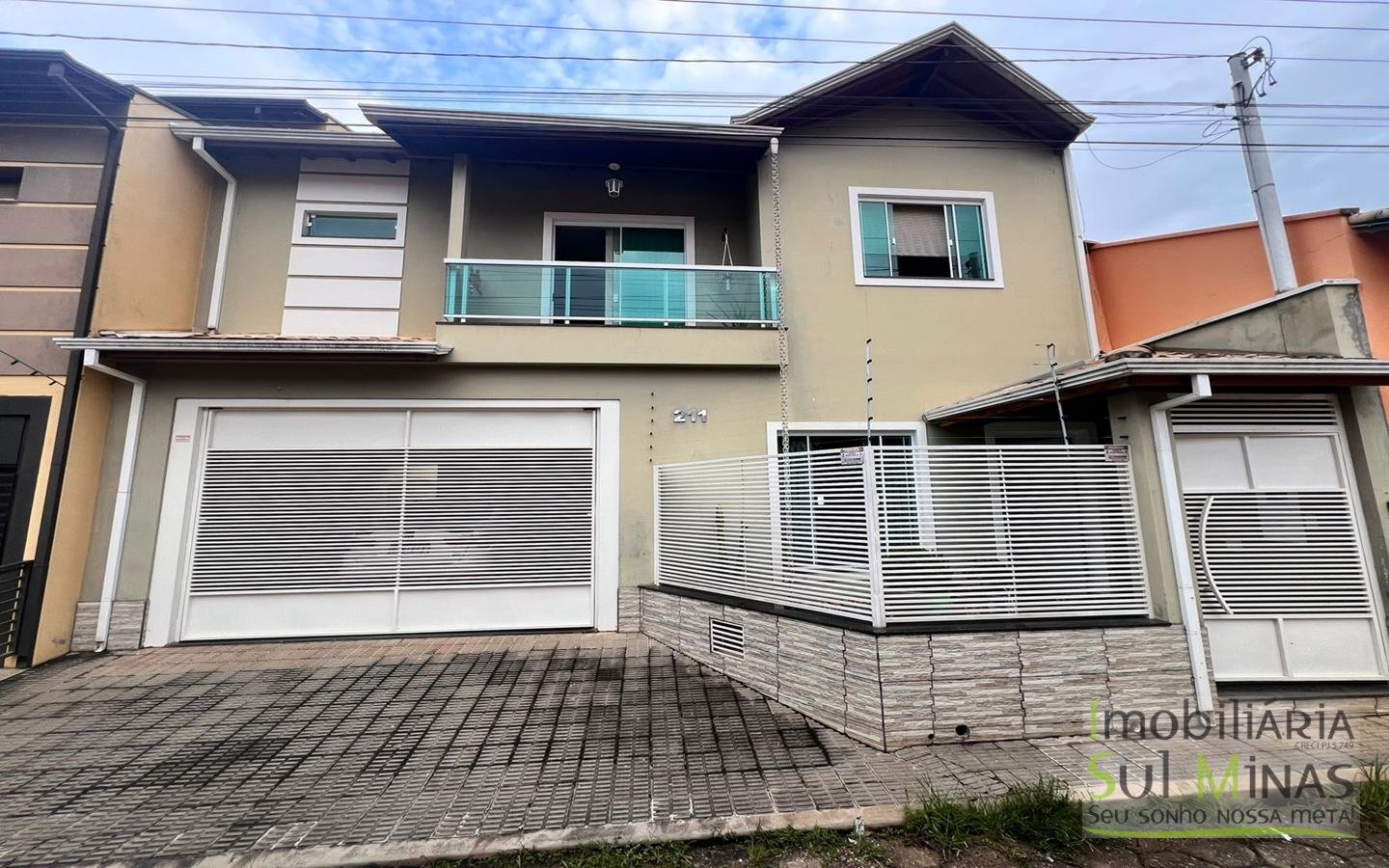 Casa com Ótimo Padrão a Venda em Cambuí MG Cód. 1851 (28)