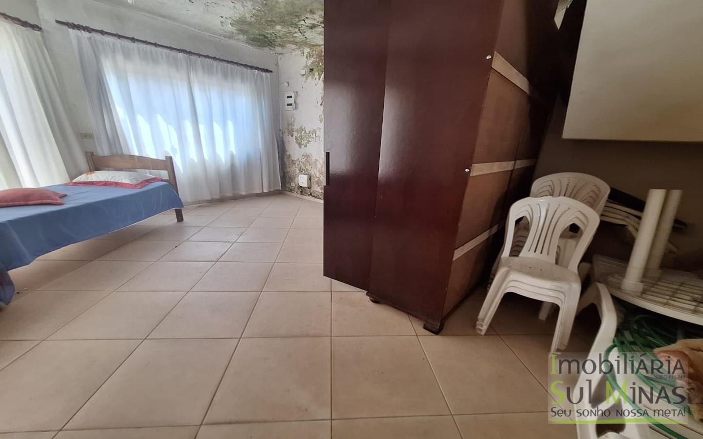 Casa com Piscina a venda Próxima ao Centro Cambuí MG Cod. 1949 (15)