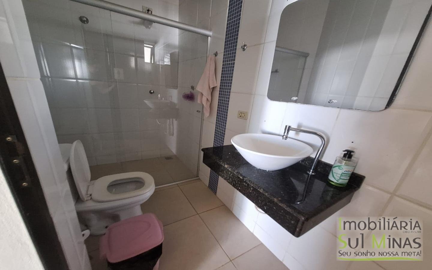 Casa com Piscina a venda Próxima ao Centro Cambuí MG Cod. 1949 (2)