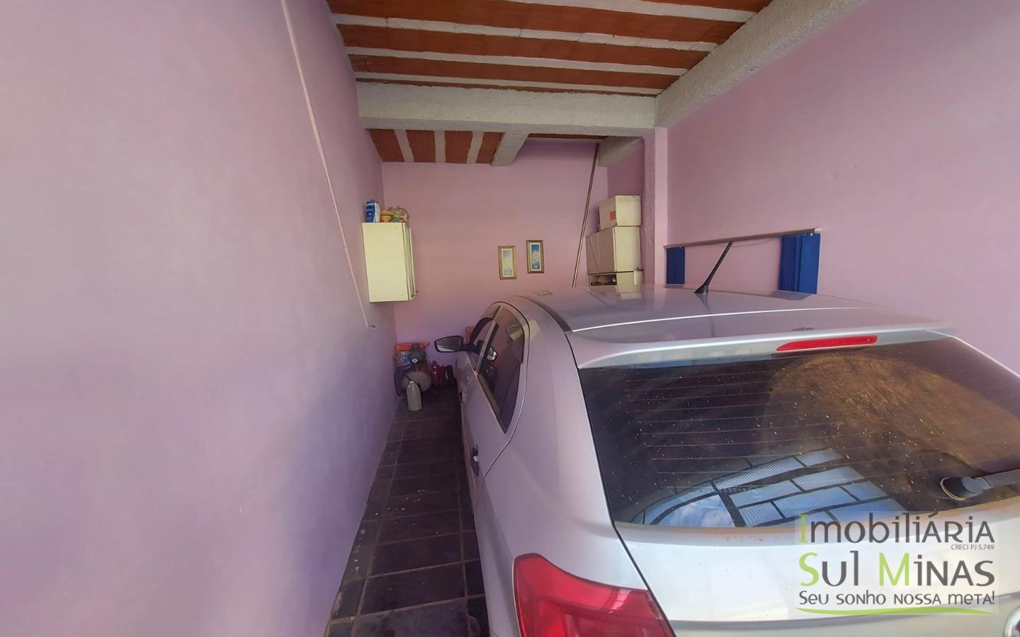 Casa de 2 quartos com ótima Localização a venda em Cambuí MG (10)