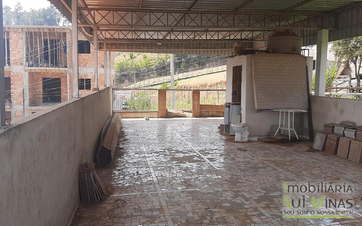 Casa de 600 m² de lote a Venda em Cambuí MG Cód. 1596 (2)