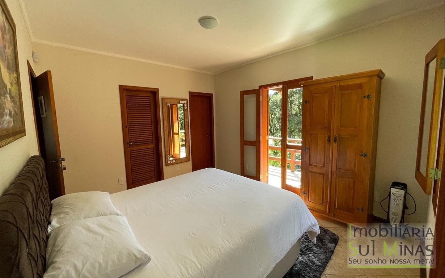 Casa de Alto Padrão à Venda em Monte Verde MG Cod. 1893 (15)