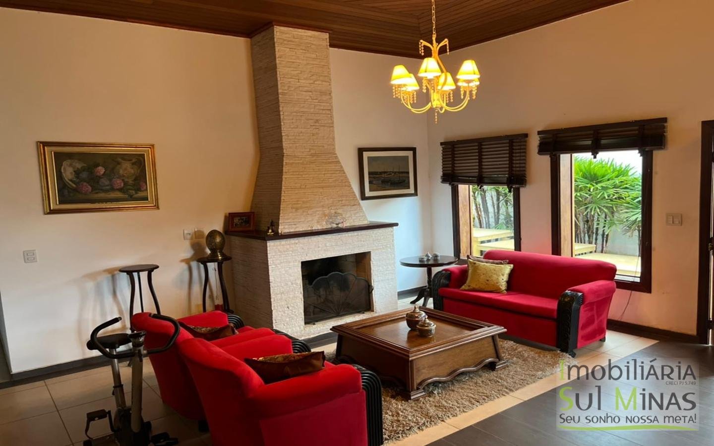 Casa de Alto Padrão com 3 Suítes a Venda em Cambuí MG Cód 1440 (3)