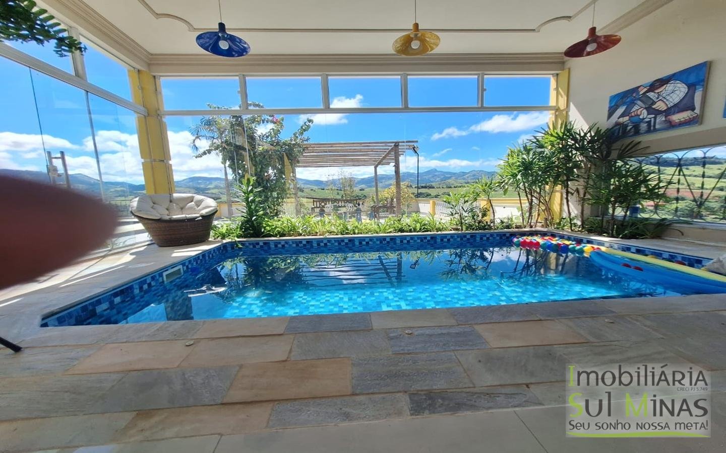 Casa de Alto Padrão com Vista Espetacular a Venda no Sul de Minas cOD. 1898 (1)