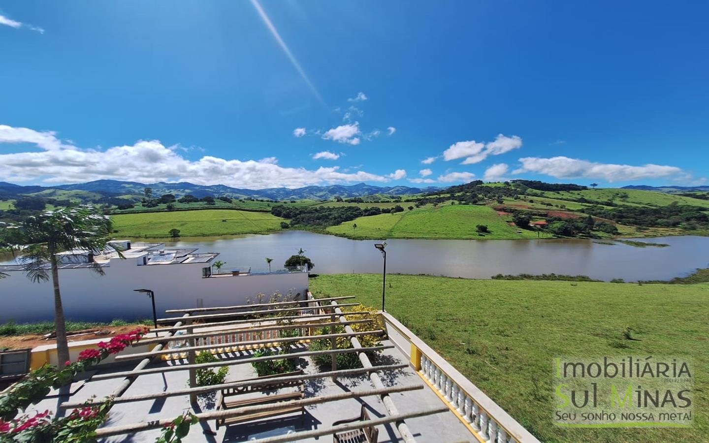 Casa de Alto Padrão com Vista Espetacular a Venda no Sul de Minas cOD. 1898 (12)
