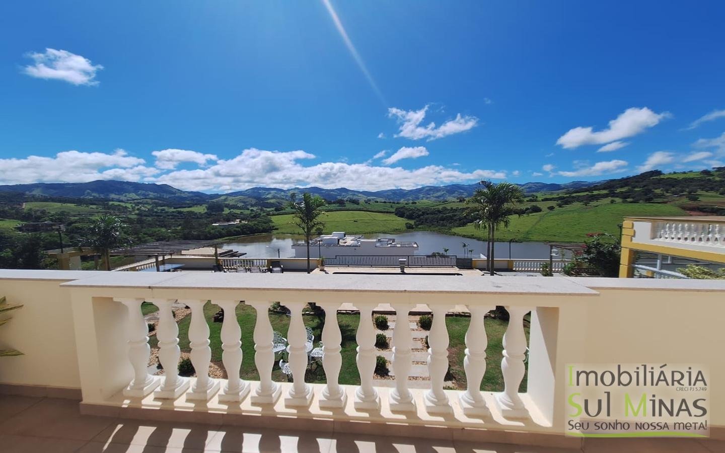 Casa de Alto Padrão com Vista Espetacular a Venda no Sul de Minas cOD. 1898 (16)