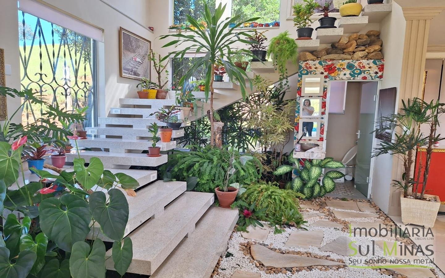 Casa de Alto Padrão com Vista Espetacular a Venda no Sul de Minas cOD. 1898 (18)