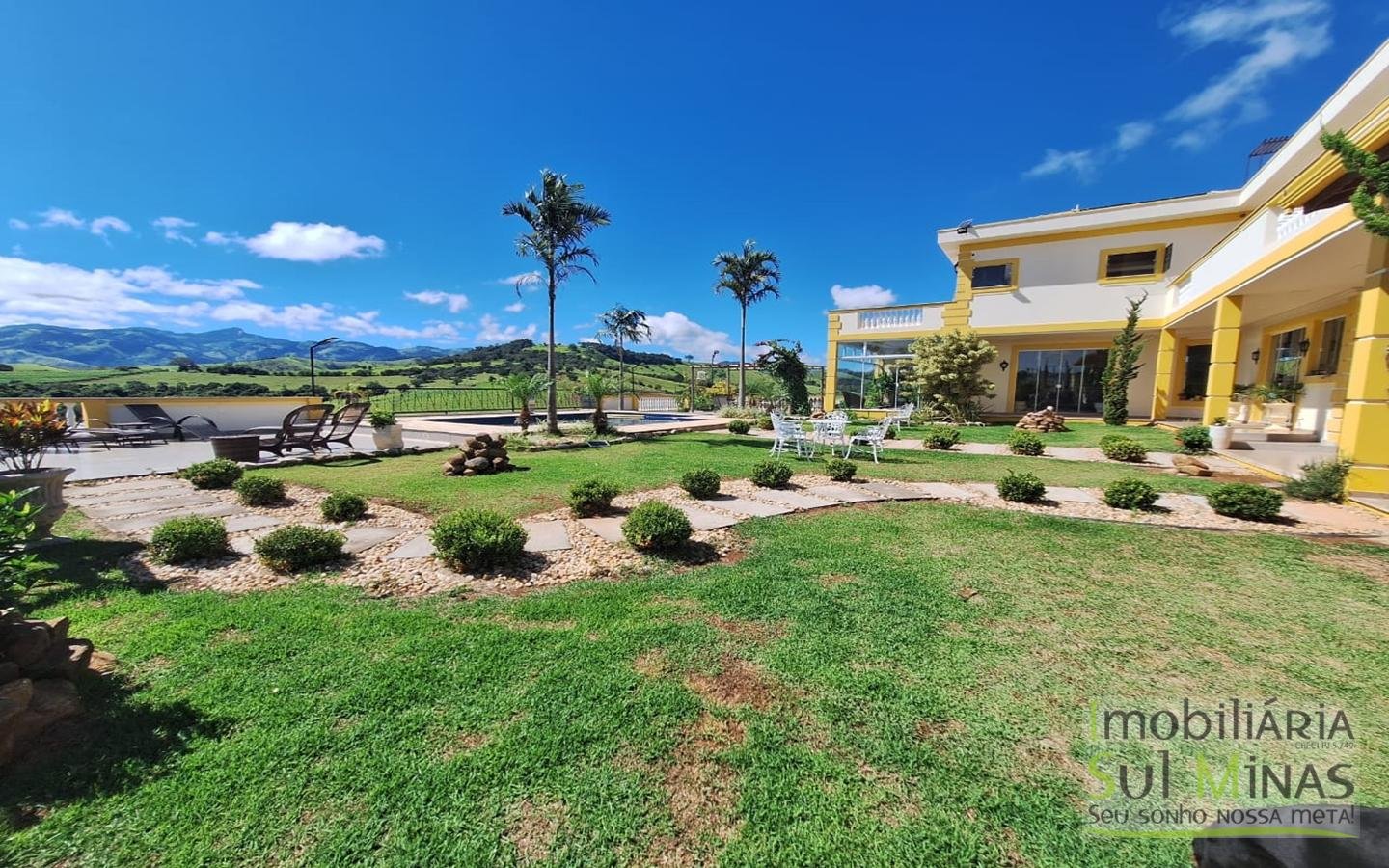 Casa de Alto Padrão com Vista Espetacular a Venda no Sul de Minas cOD. 1898 (5)