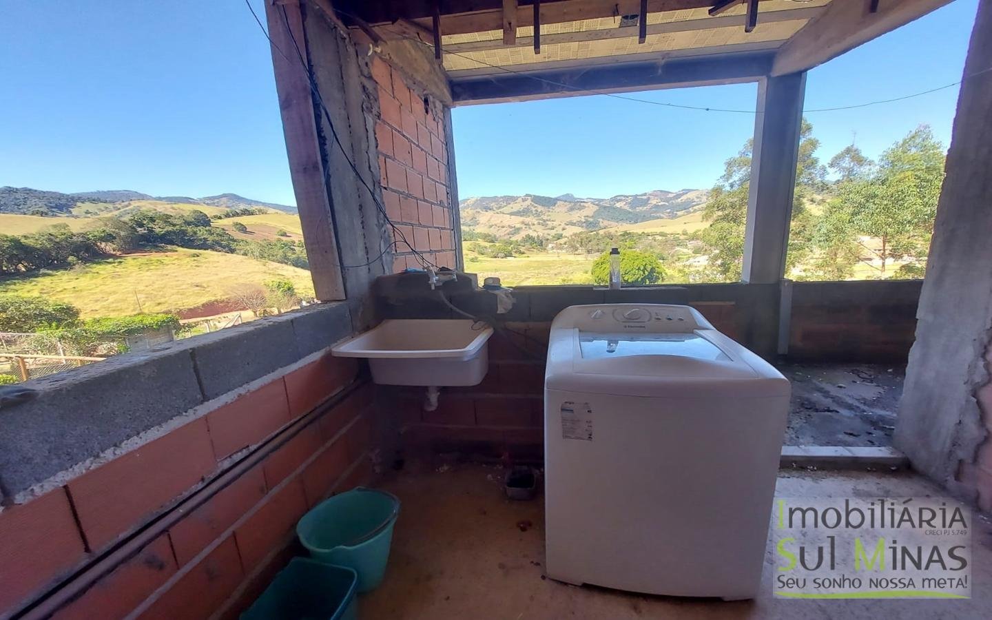 Casa de Alto Padrão em Construção a Venda no Córrego do Bom Jesus MG Cod. 1815 (11)