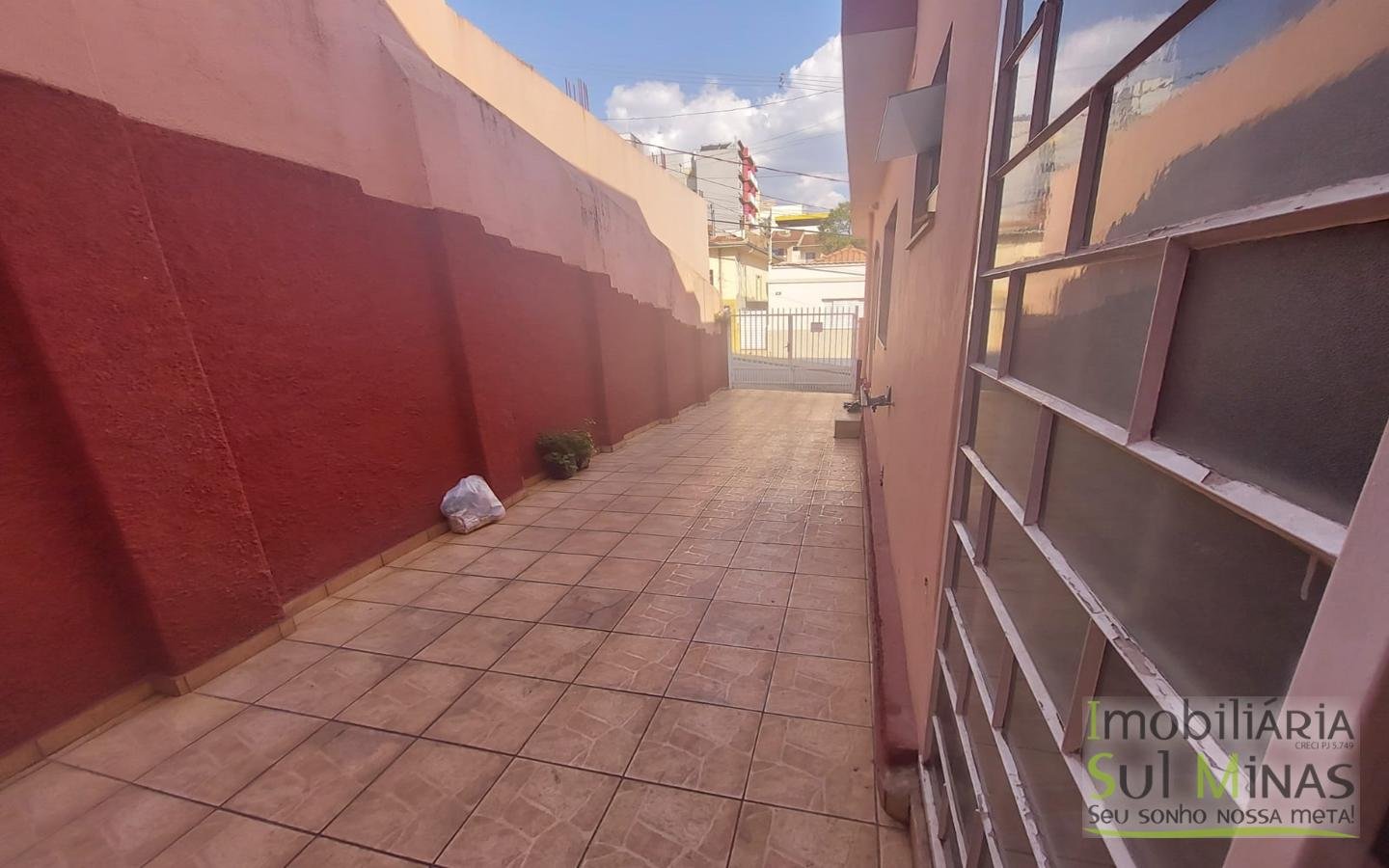Casa no Centro com Lote de 250m² a Venda em Cambuí MG Cod 1770 (18)