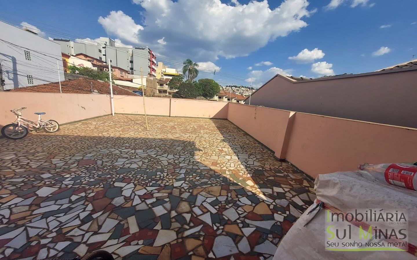 Casa no Centro com Lote de 250m² a Venda em Cambuí MG Cod 1770 (3)