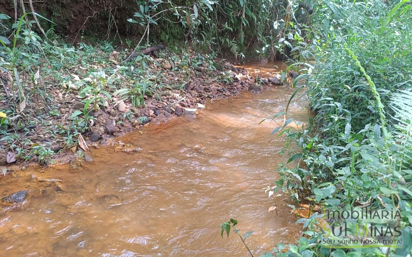 Chácara Com 5.350m² À Venda em Córrego do Bom Jesus cod2426 (31)