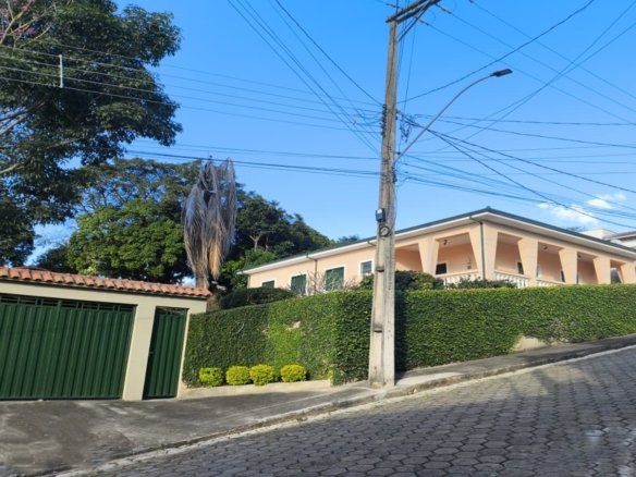 Chácara Urbana Exclusiva À Venda em Cambuí MG cod2429 (41)