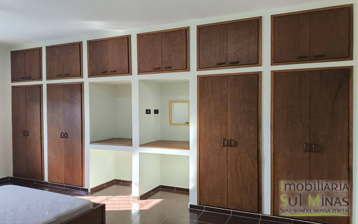 Chácara Urbana Exclusiva À Venda em Cambuí MG cod2429 (61)