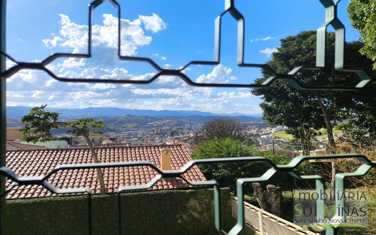 Chácara Urbana Exclusiva À Venda em Cambuí MG cod2429 (67)