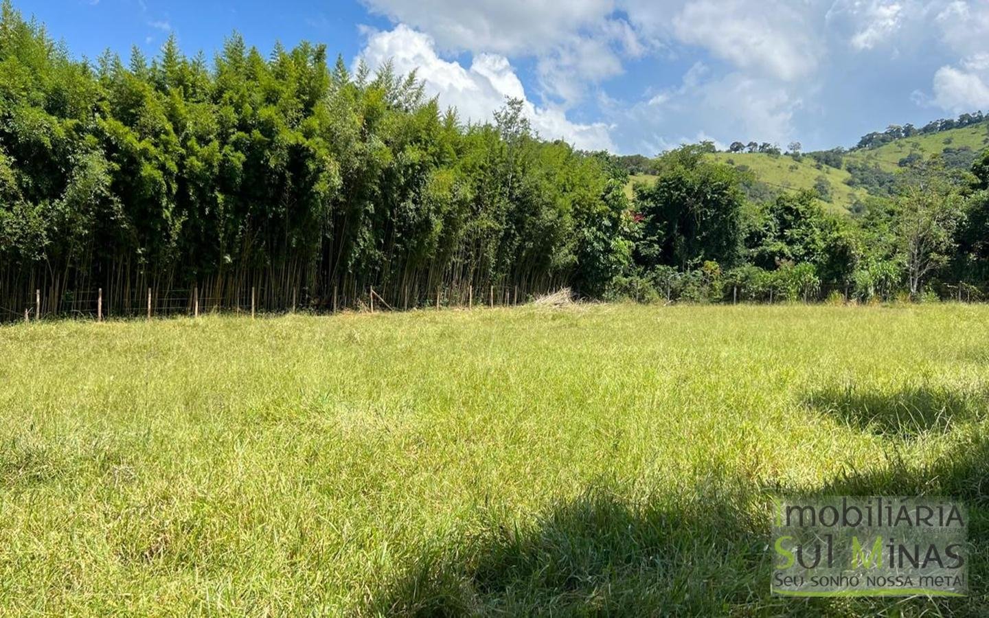 Chácara com 4.500m2, acesso asfaltado, À Venda em Cambuí cod2400 (18)