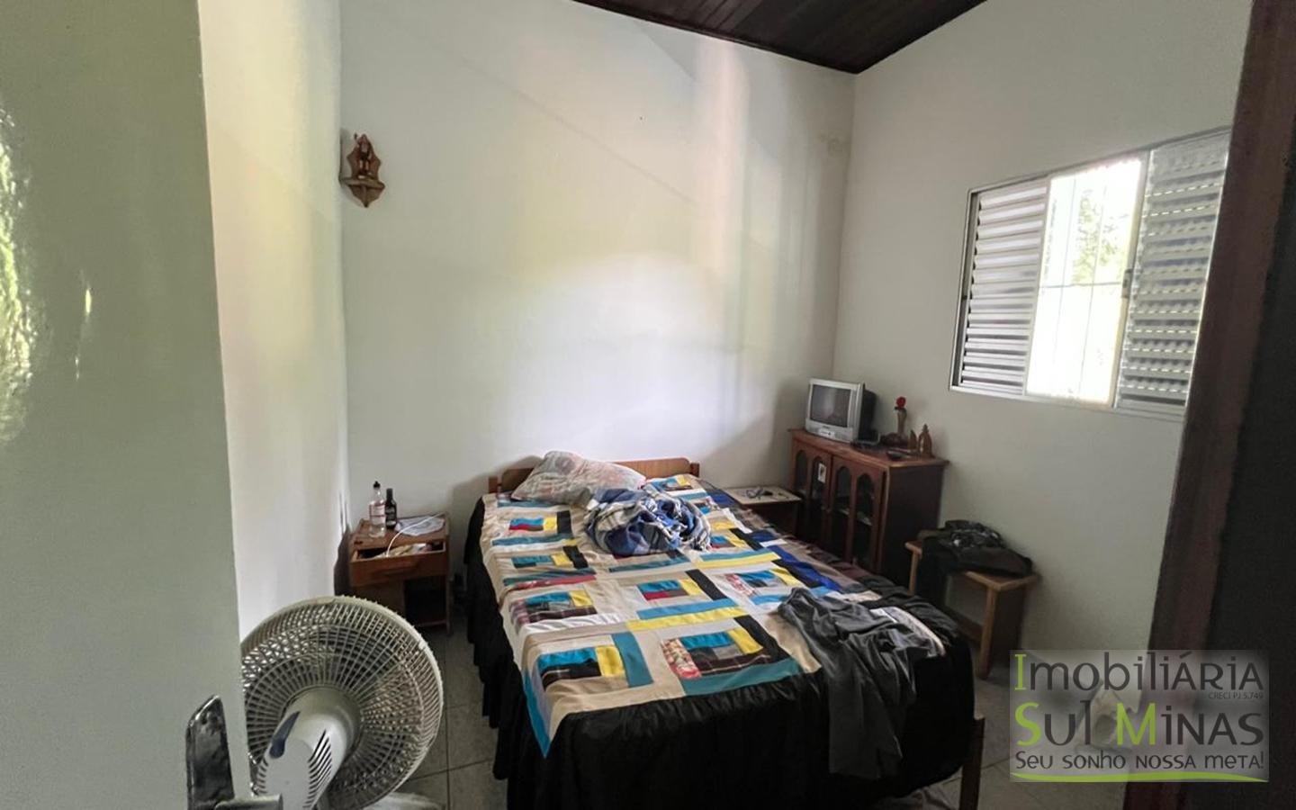 Chácara com 4.500m2, acesso asfaltado, À Venda em Cambuí cod2400 (6)