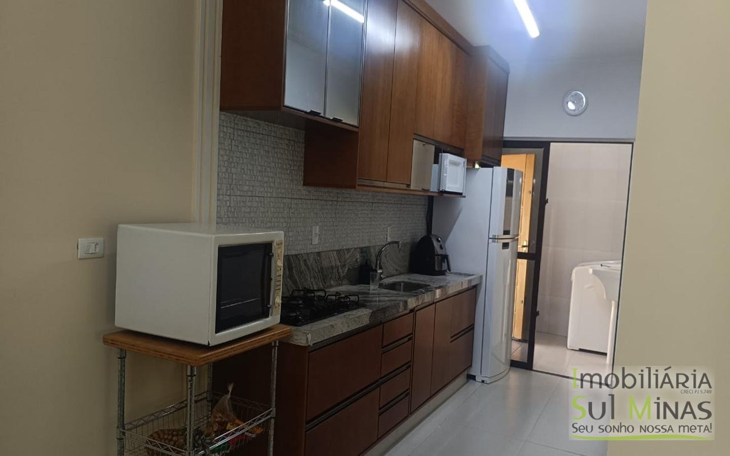 Chácara de 5800m² com lago a 7km do centro de Cambuí MG a venda (12) (Copy)