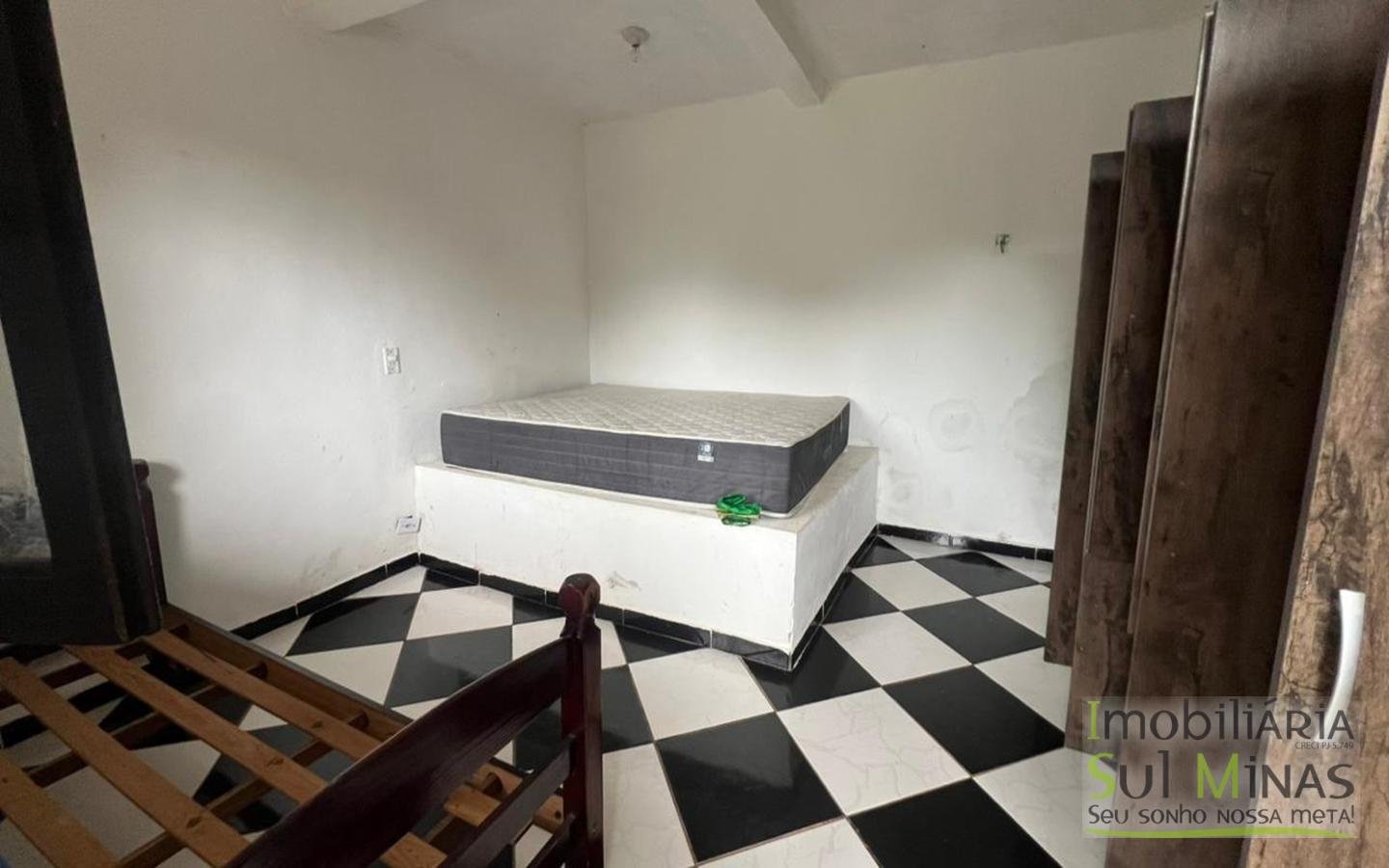 Chácara de 5927m ² a 10km da cidade À Venda em Cambuí MG cod2401 (18)