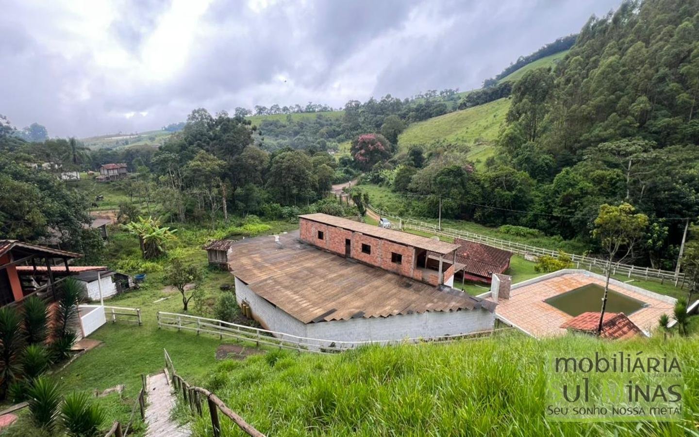 Chácara de 5927m ² a 10km da cidade À Venda em Cambuí MG cod2401 (23)