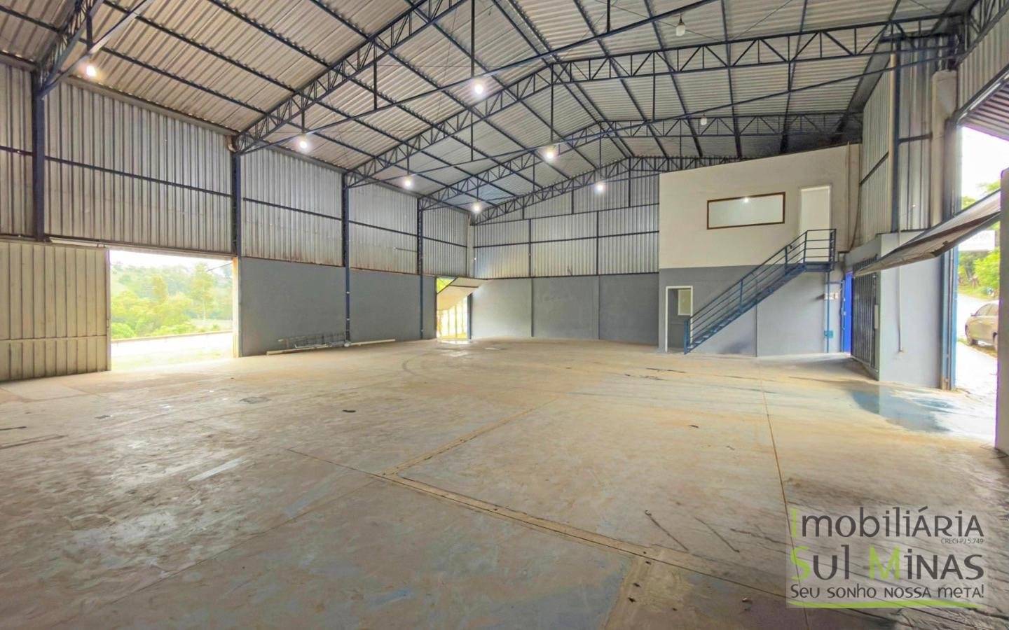 Galpão pcom Doca e Acesso por Duas Ruas Locação em Cambuí 431 m Cod 2398 (3)