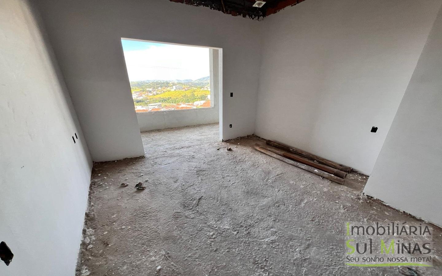 Imóvel em fase final de acabamento a Venda em Cambuí MG Cód. 1962 (5)