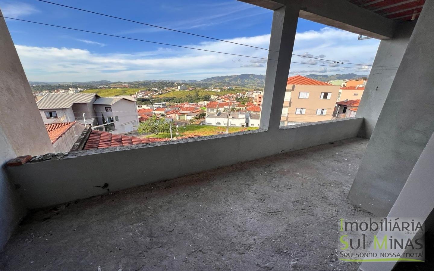 Imóvel em fase final de acabamento a Venda em Cambuí MG Cód. 1962 (8)