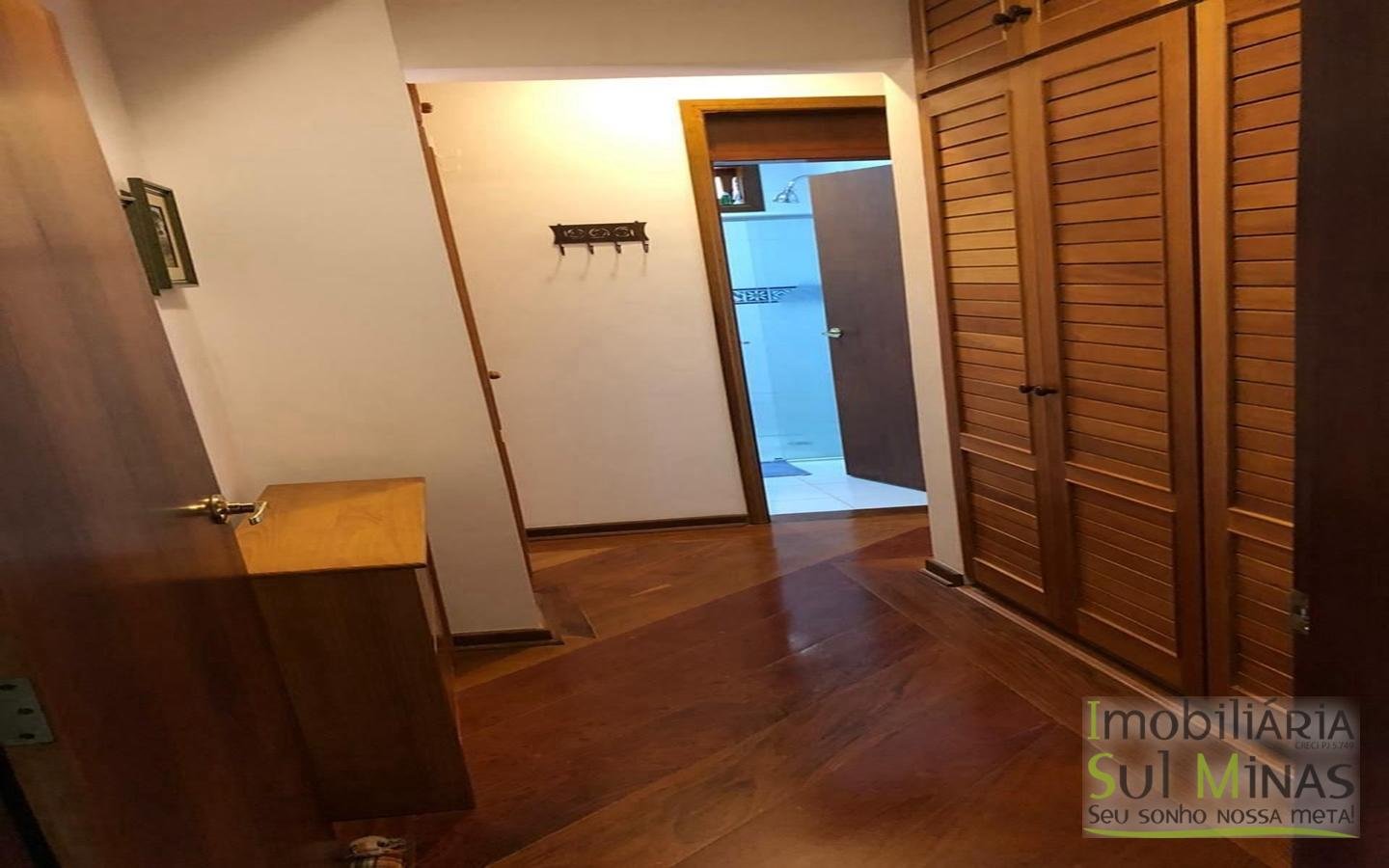 Lindíssima Casa de Inverno a Venda em Monte Verde MG Cod. 1943 (28)