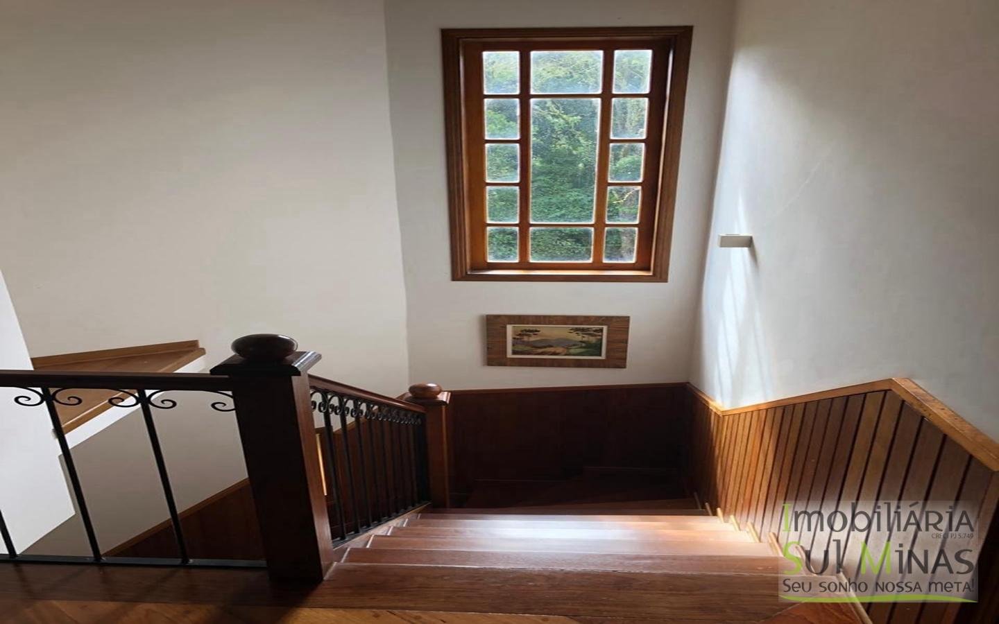 Lindíssima Casa de Inverno a Venda em Monte Verde MG Cod. 1943 (3)