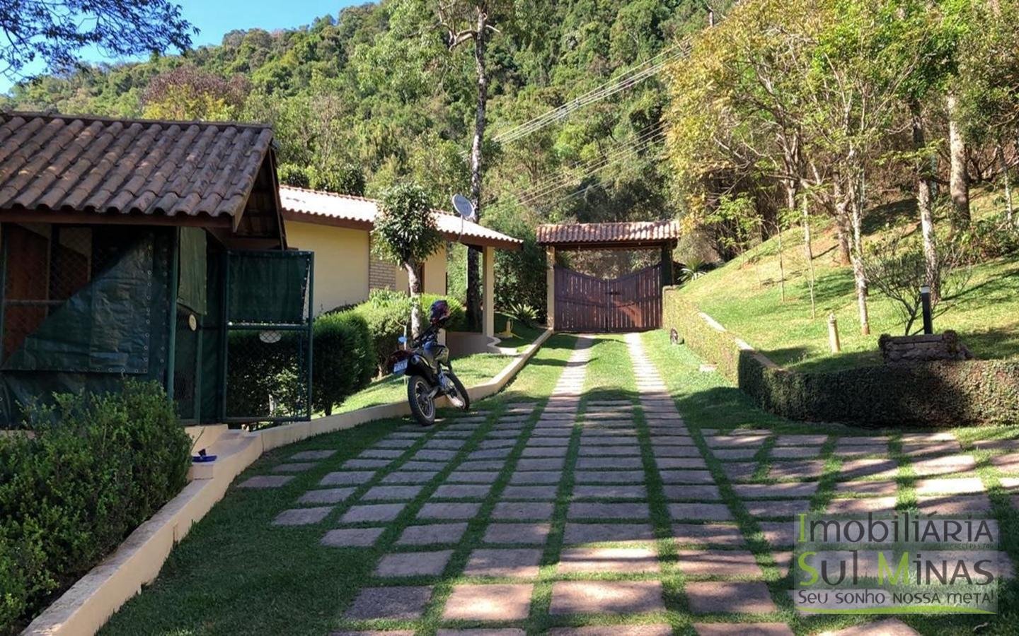 Lindíssima Casa de Inverno a Venda em Monte Verde MG Cod. 1943 (34)