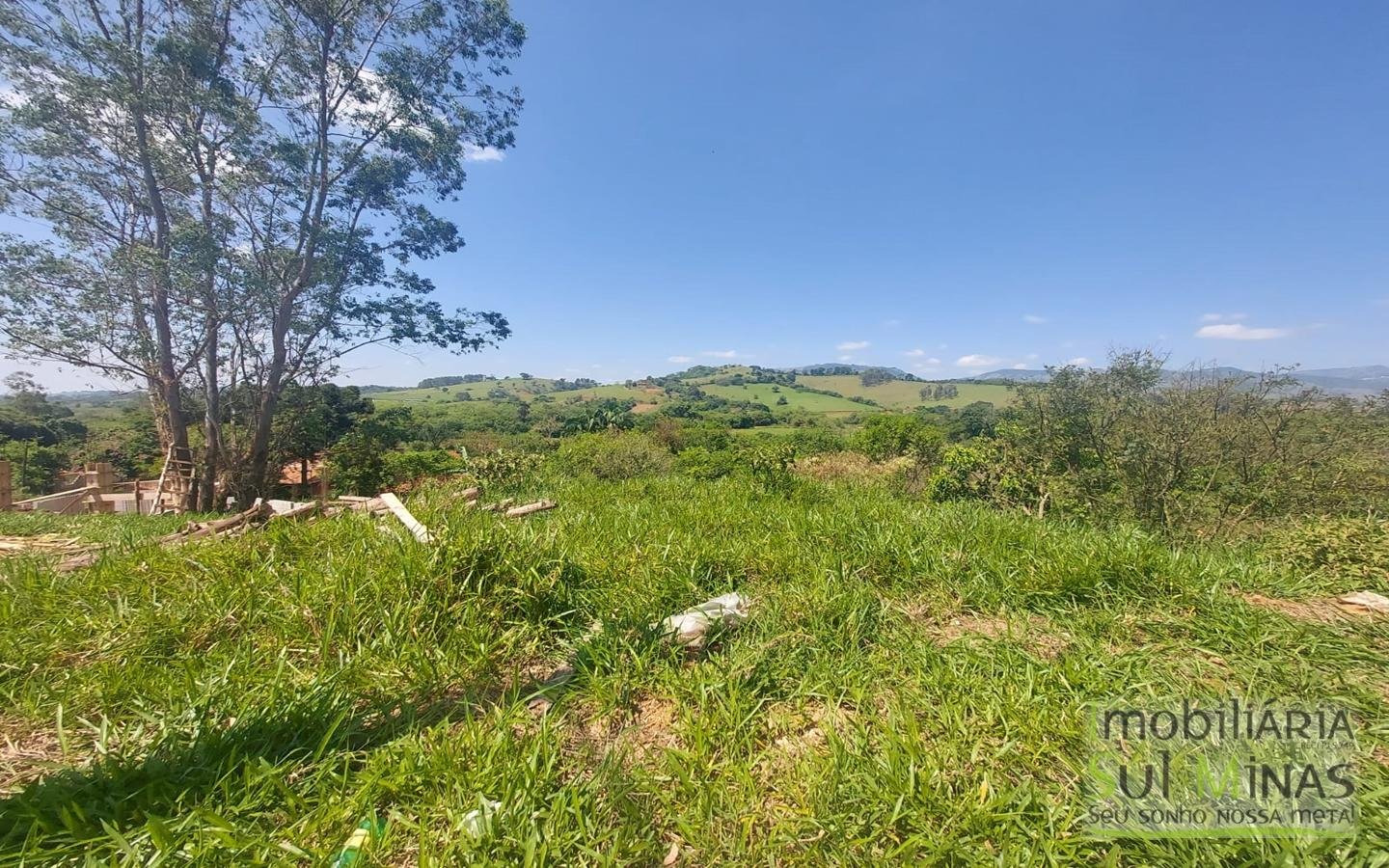Lote a venda em loteamento novo em Cambuí MG Cod. 1817 (4)