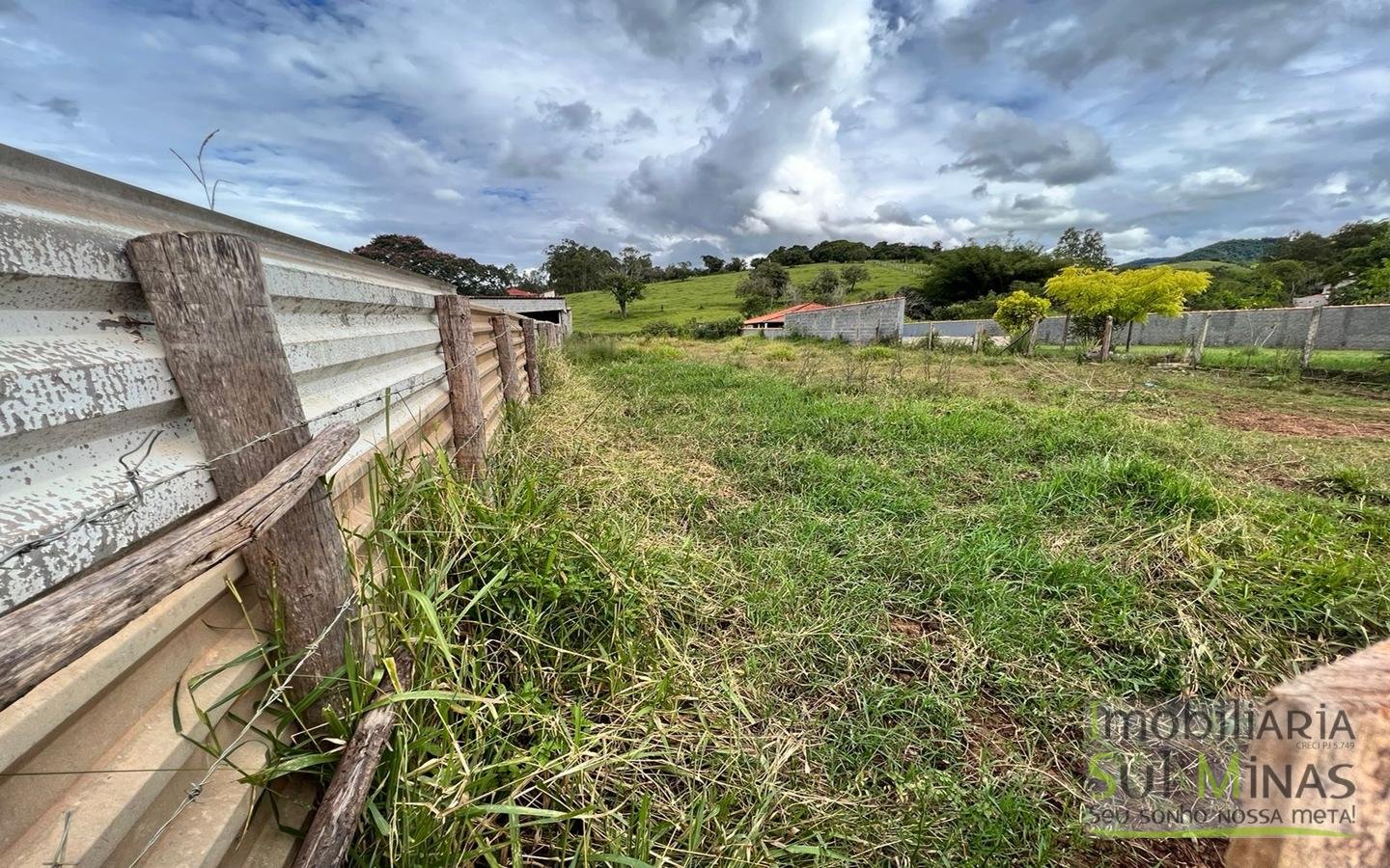 Lote à venda na cidade de Córrego do Bom Jesus MG com 983 metros Cód. 1619 (6)