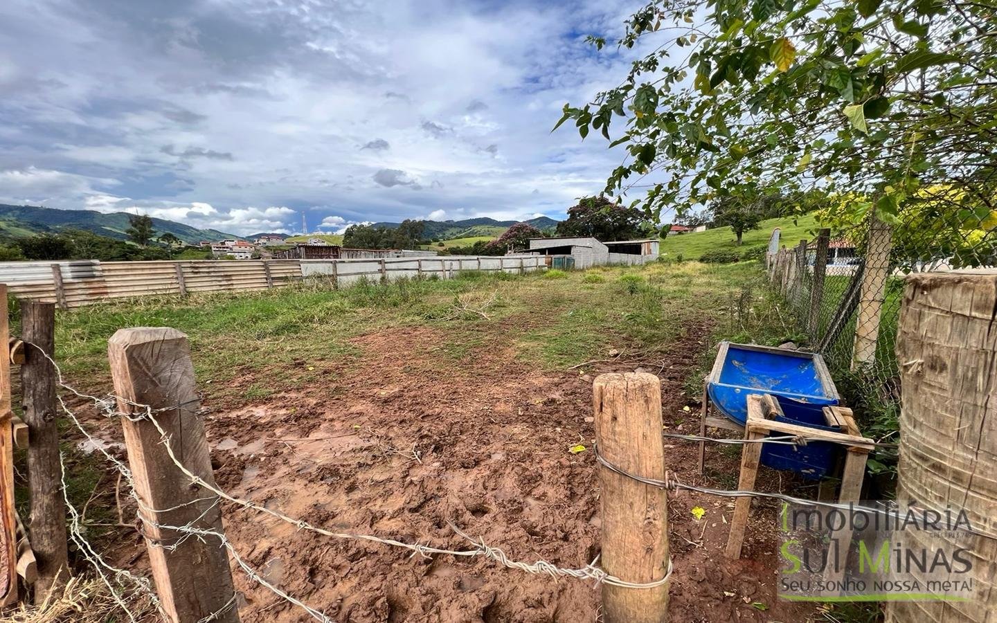 Lote à venda na cidade de Córrego do Bom Jesus MG com 983 metros Cód. 1619 (7)