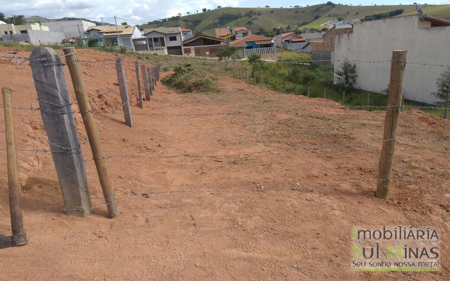 Lote a venda no Córrego do Bom Jesus MG com 355,48 m² Cod 1235 (3)