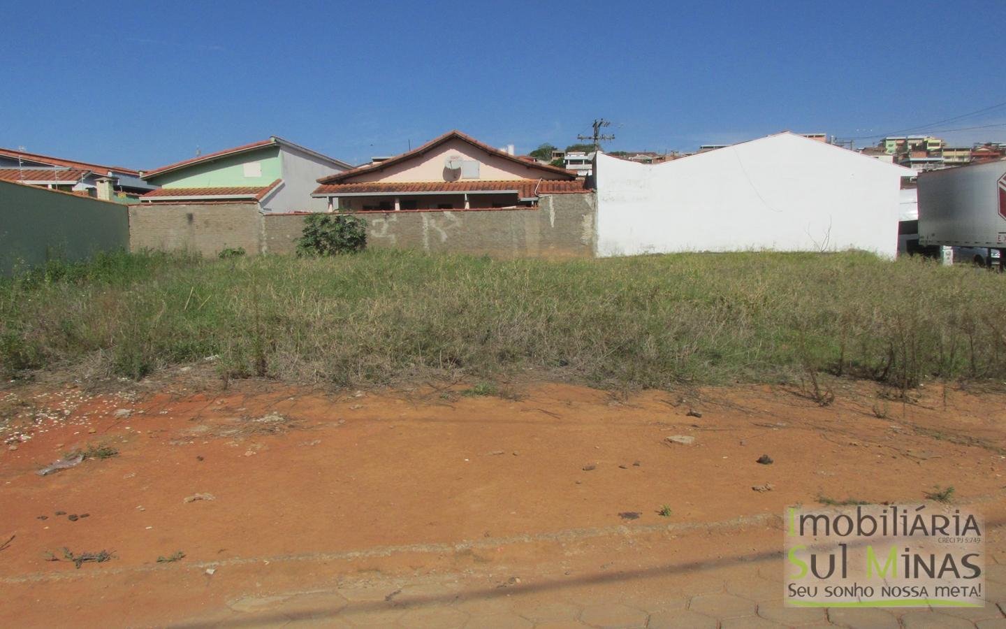 Lote com 204 metros Cambuí Mg Cod 869 (2)