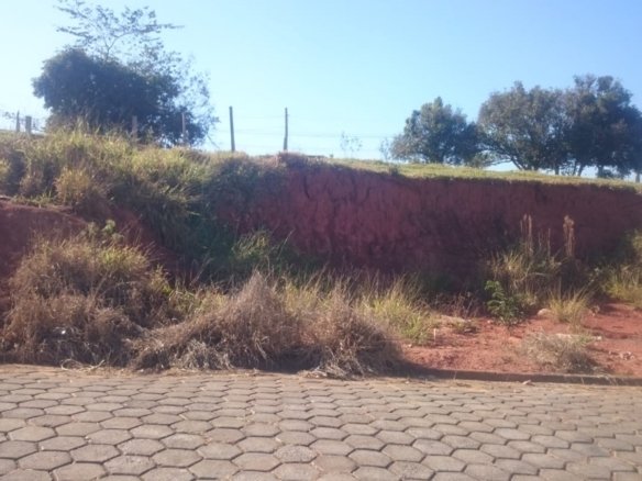 Lote com 308 m² a Veda em Cambuí Cod 1154 (1)