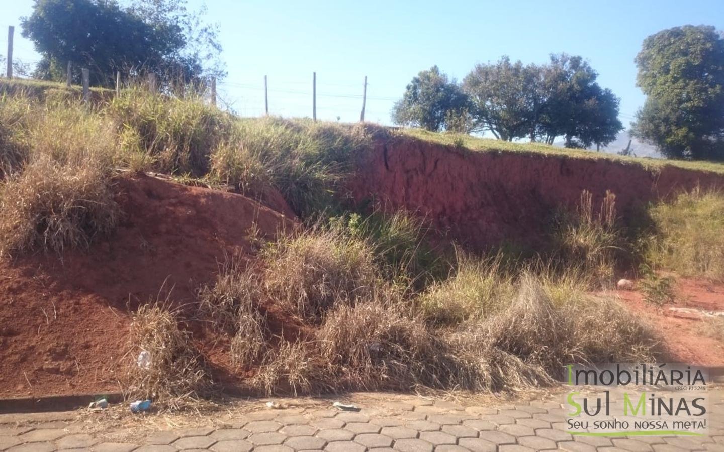 Lote com 308 m² a Veda em Cambuí Cod 1154 (2)