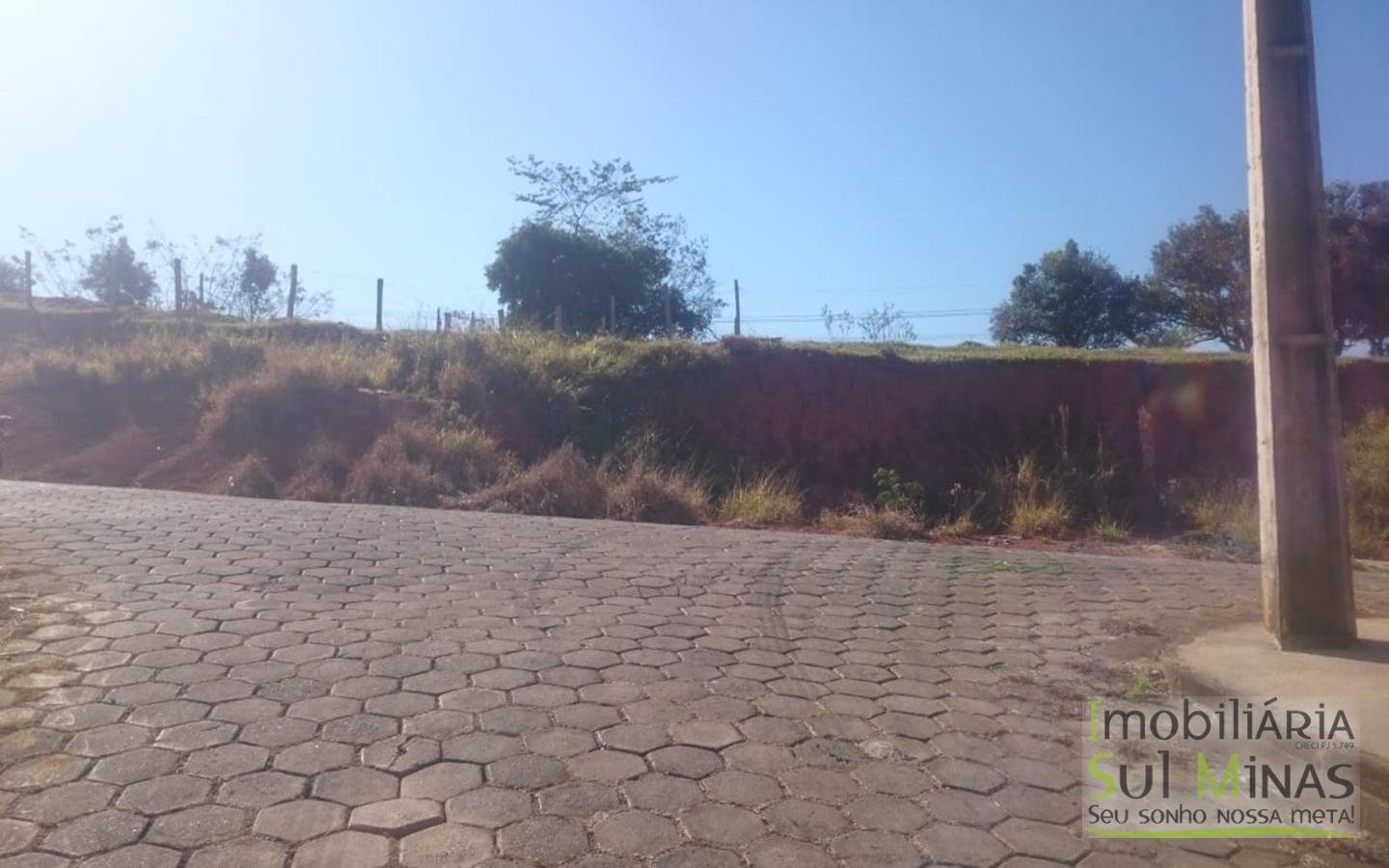 Lote com 308 m² a Veda em Cambuí Cod 1154 (4)