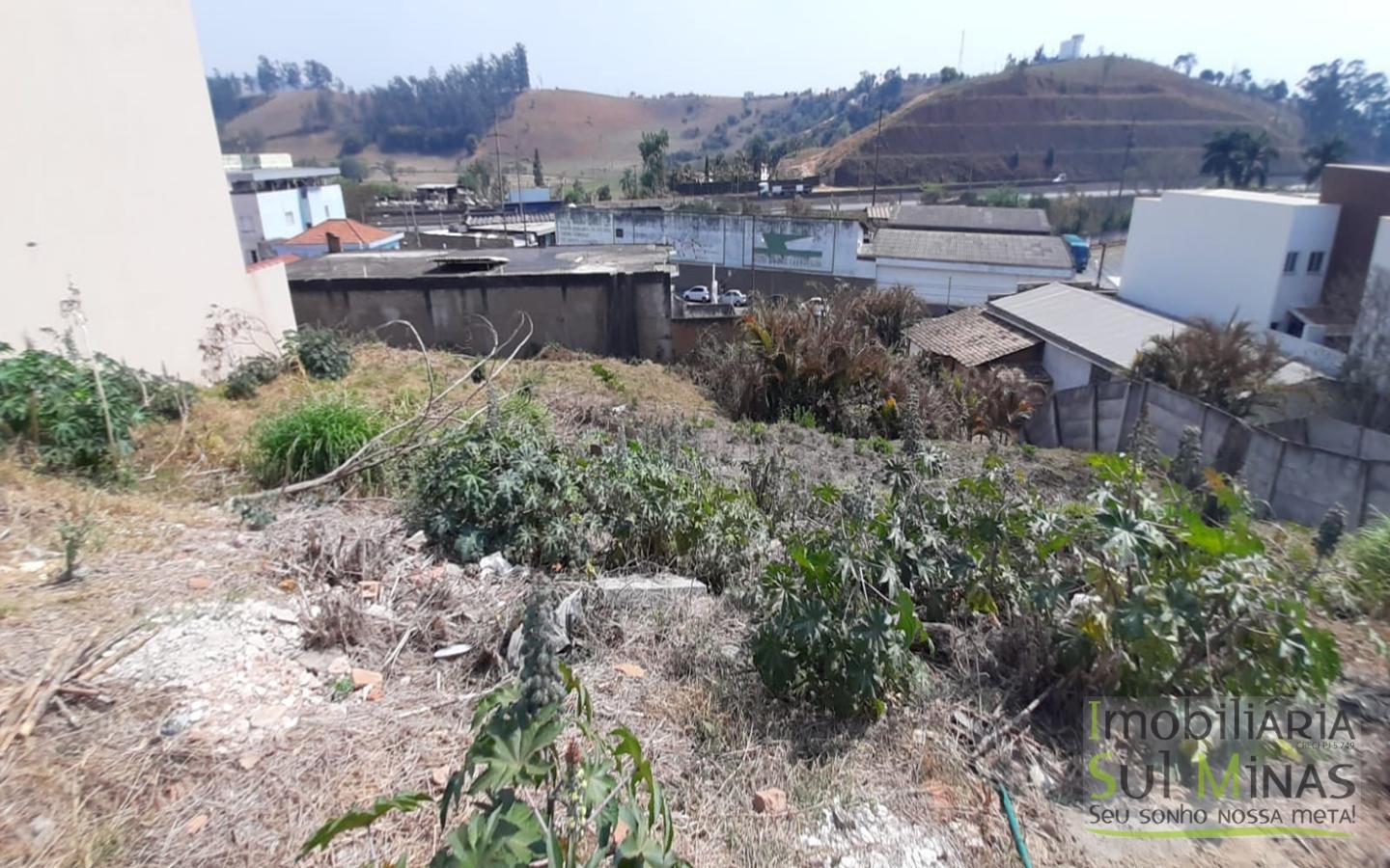 Lote de 249,20 m² 10 metros de frente por 25 de lateral e 9,95 de fundo 1349 (2)
