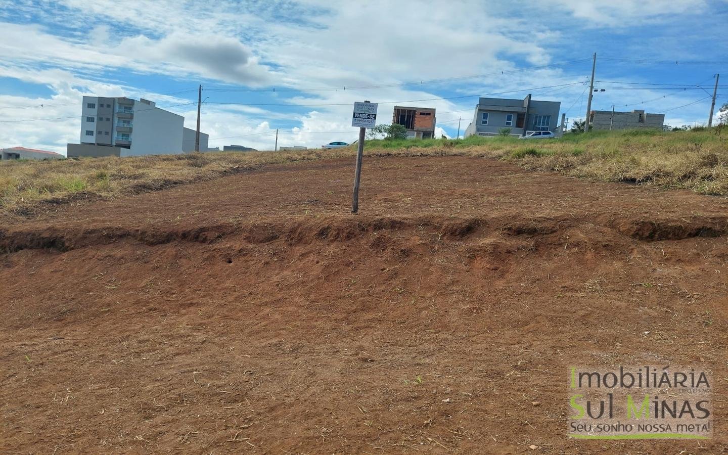 Lote de 250m² com linda vista em Cambuí MG Cód. 1666 (4)