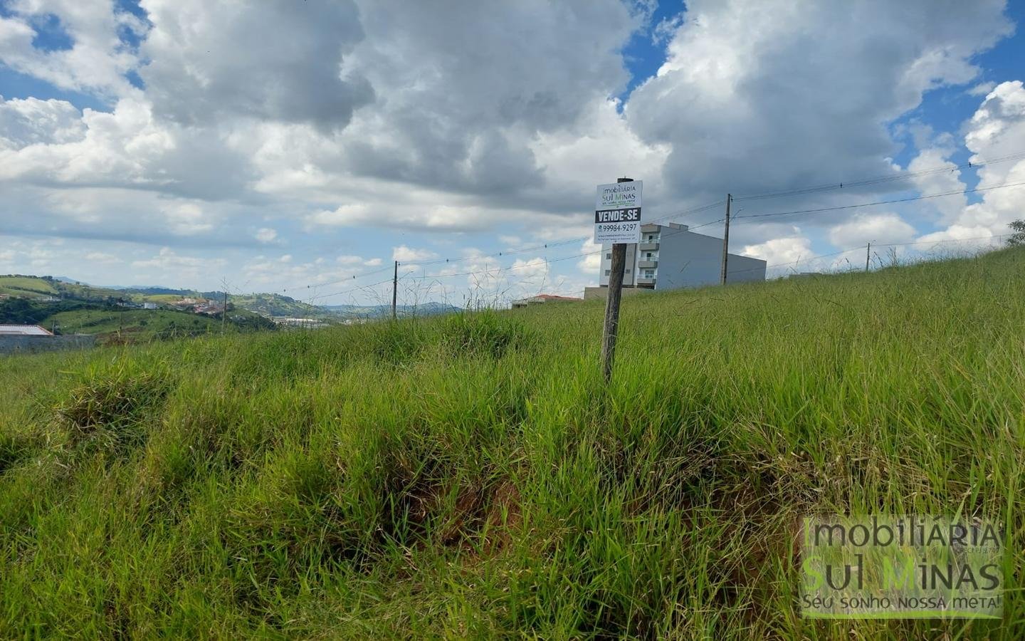 Lote de 250m² com linda vista em Cambuí MG Cód. 1666 (6)