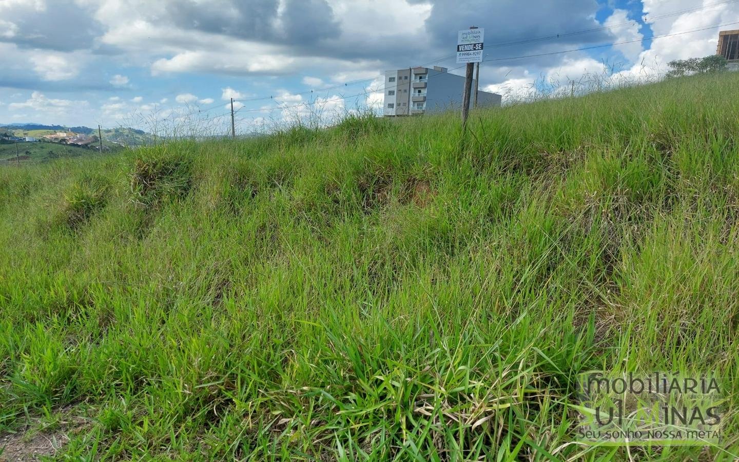 Lote de 250m² com linda vista em Cambuí MG Cód. 1666 (7)