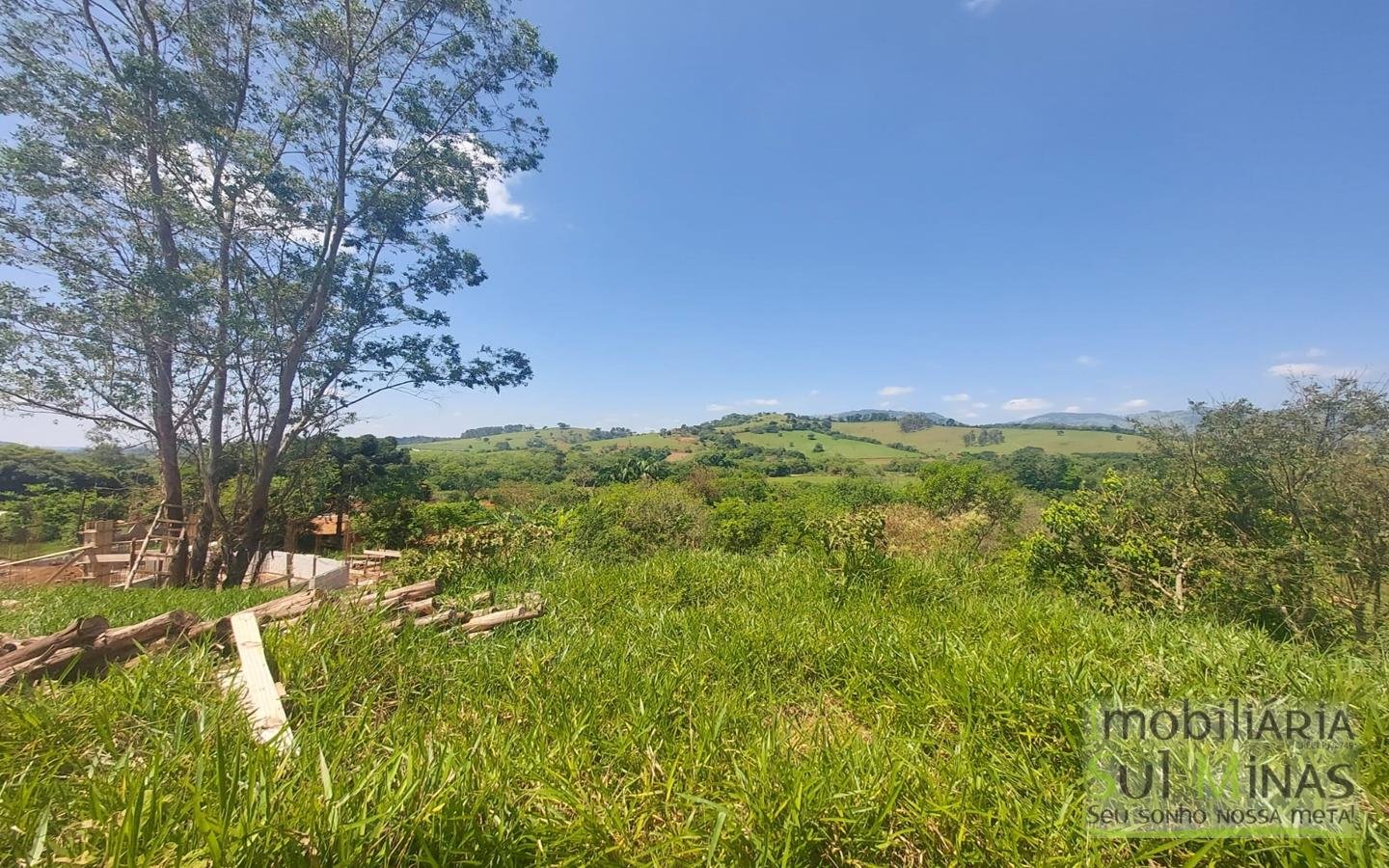Lote de 254 m² a Venda em Loteamento Novo em Cambuí MG Cod. 1818 (3)